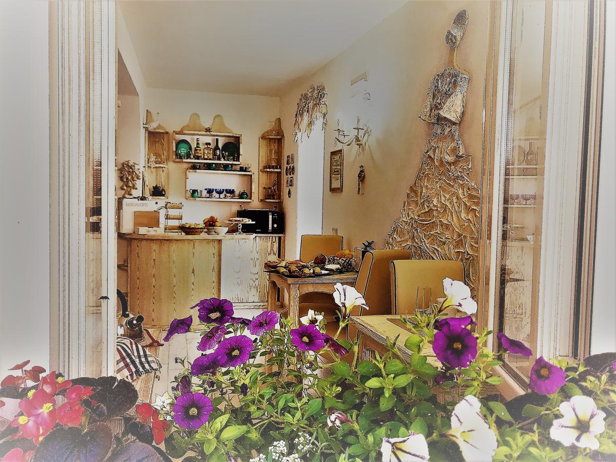 Domo All'Antico Borgo Oristano Exterior foto
