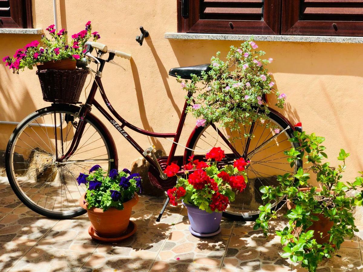 Domo All'Antico Borgo Oristano Exterior foto